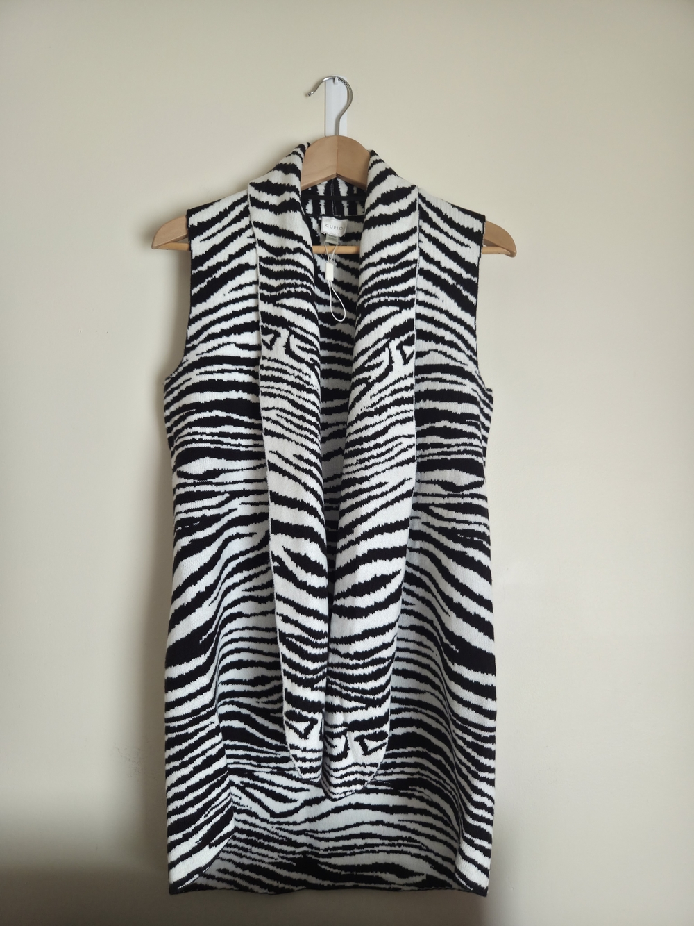 Cupio Black and White Zebra Knit Vest